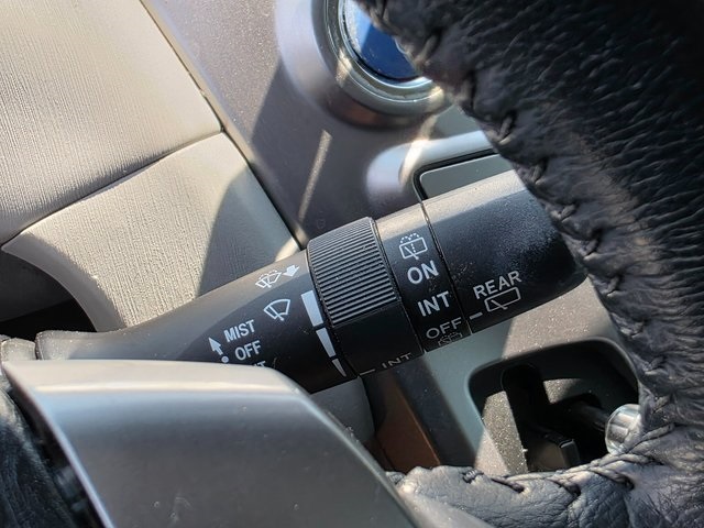 Vehicle image 34 of 39