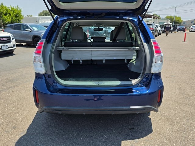 Vehicle image 10 of 39