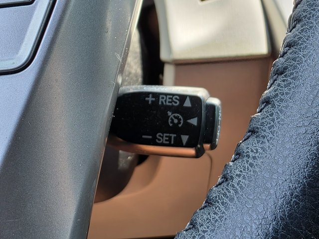 Vehicle image 32 of 39