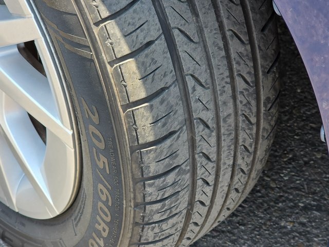 Vehicle image 9 of 39