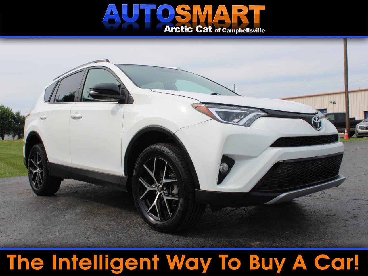 2016 Toyota RAV4 SE Image 3 of 46