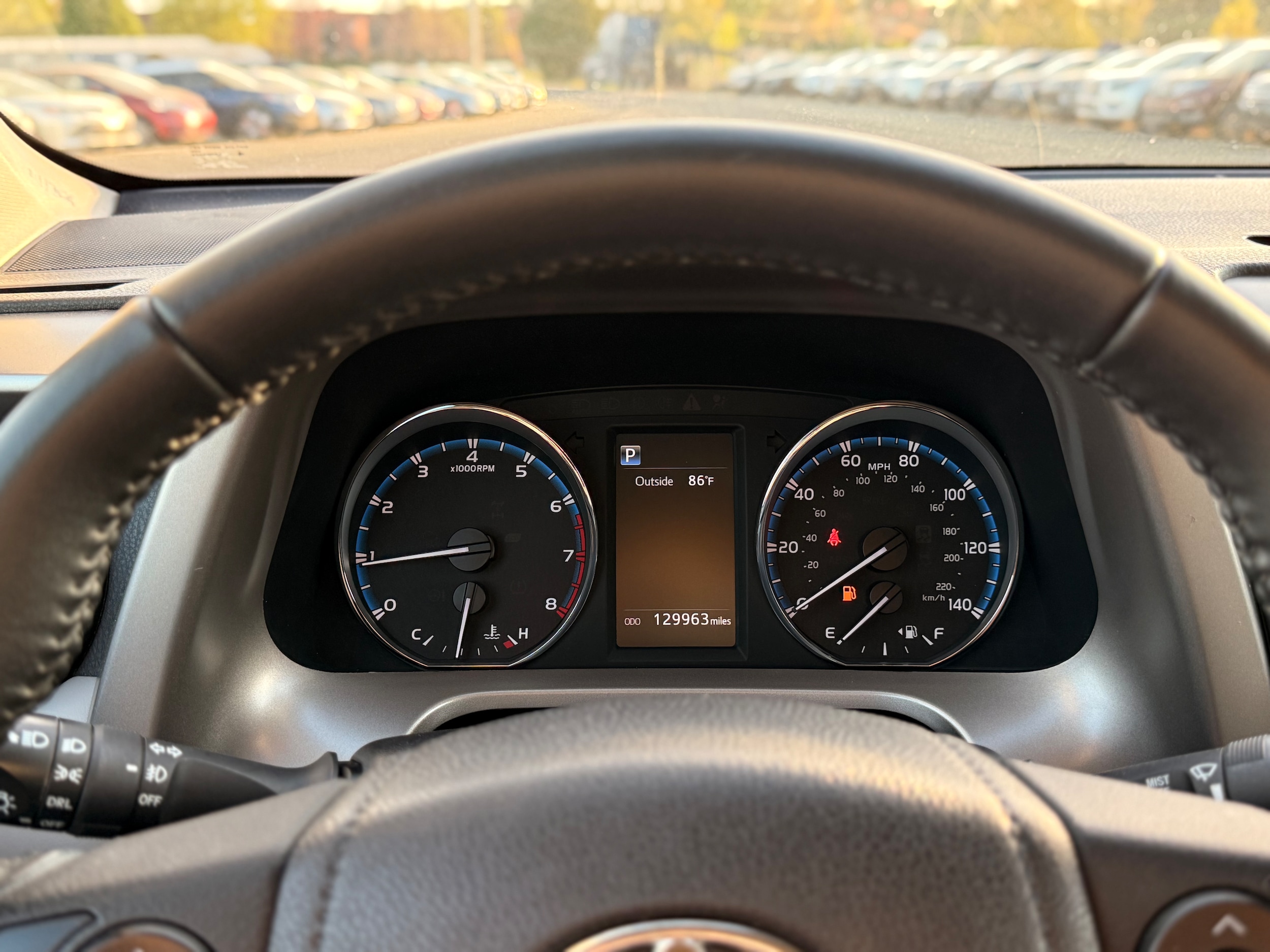 Vehicle image 26 of 30