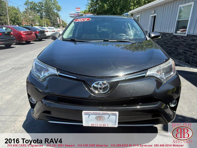 Vehicle image 16 of 18