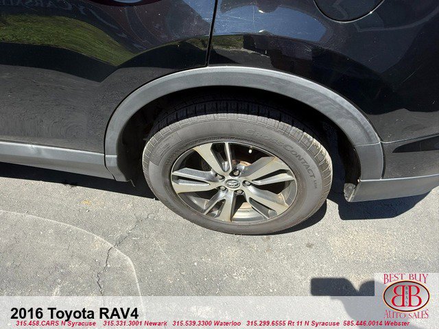 Vehicle image 7 of 18