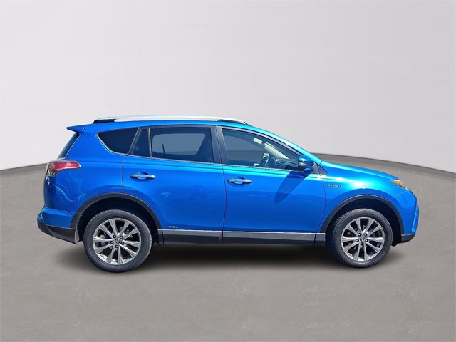 Vehicle image 4 of 37