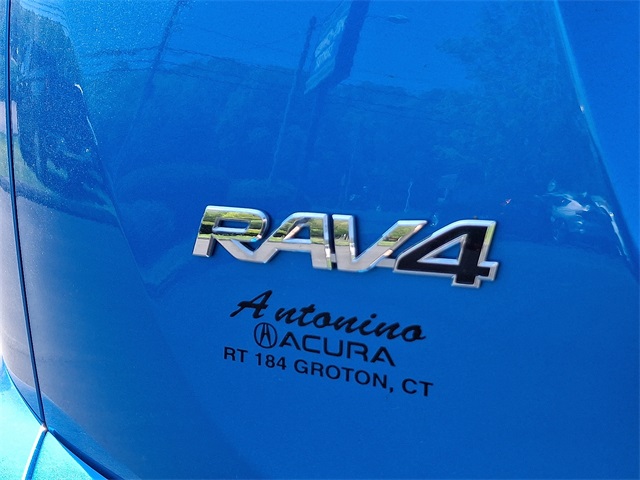 Vehicle image 29 of 37