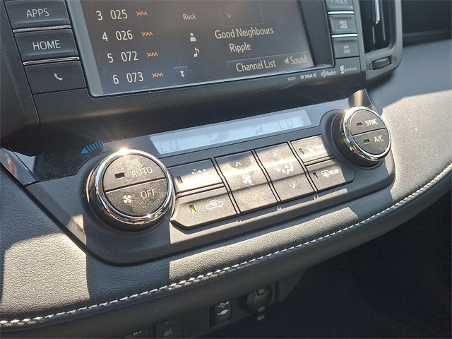 Vehicle image 16 of 37