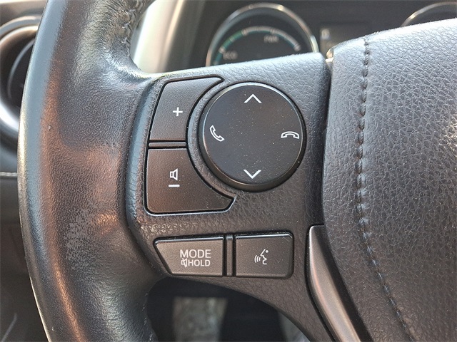 Vehicle image 21 of 37