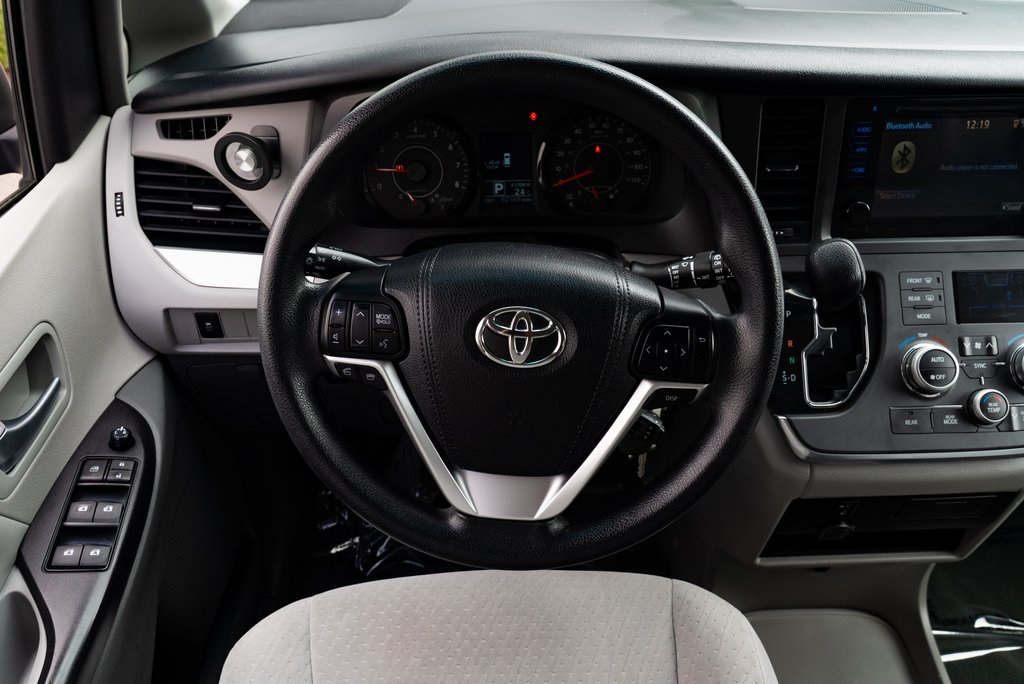 Vehicle image 26 of 26