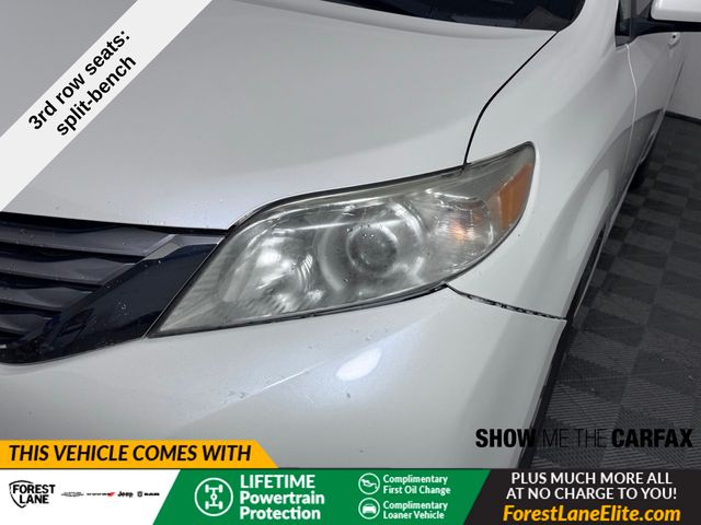 Vehicle image 12 of 41