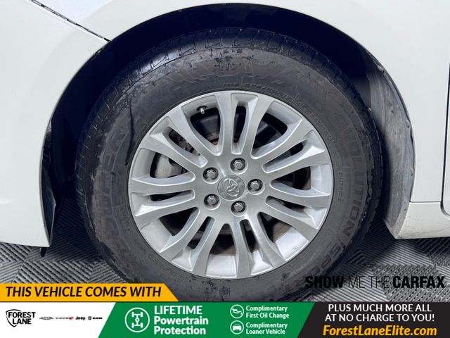 Vehicle image 14 of 41