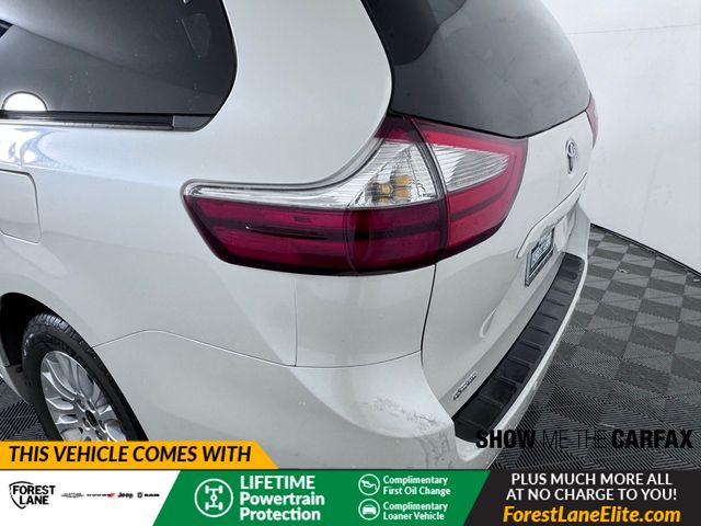 Vehicle image 16 of 41