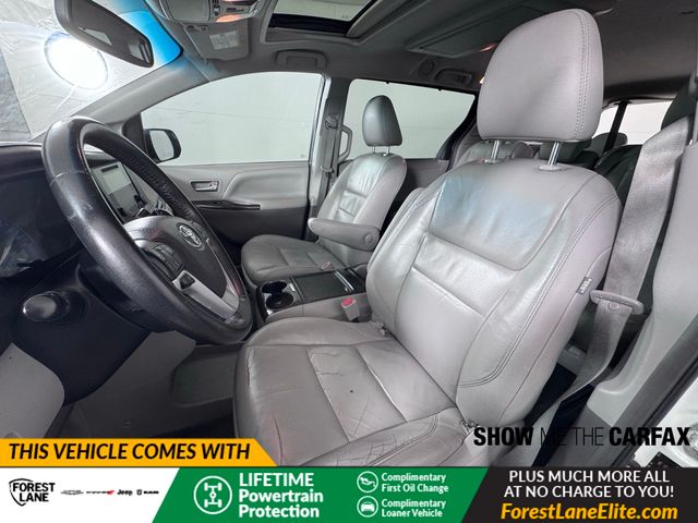Vehicle image 19 of 41