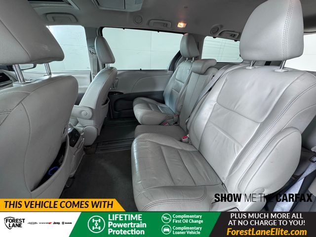 Vehicle image 20 of 41