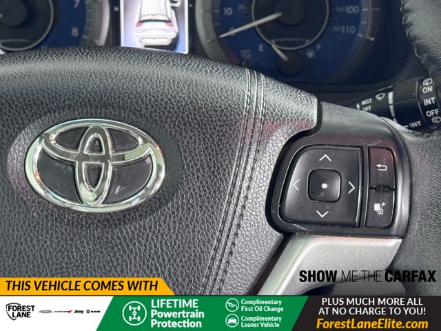 Vehicle image 27 of 41