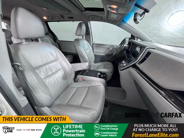 Vehicle image 22 of 41