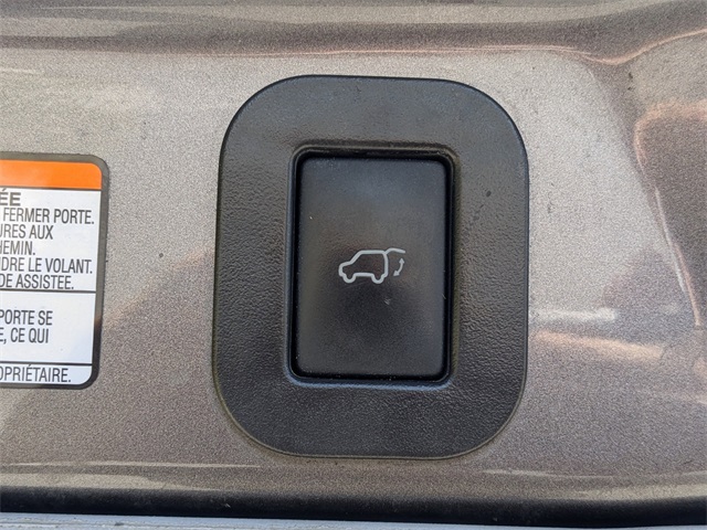 2016 Toyota Sienna XLE Image 25 of 31