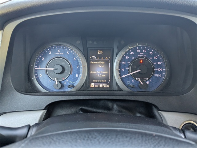 2016 Toyota Sienna XLE Image 16 of 31