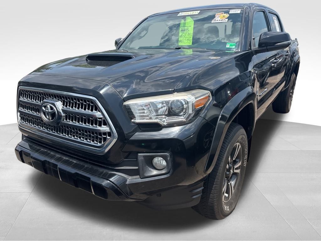 Vehicle image 3 of 19