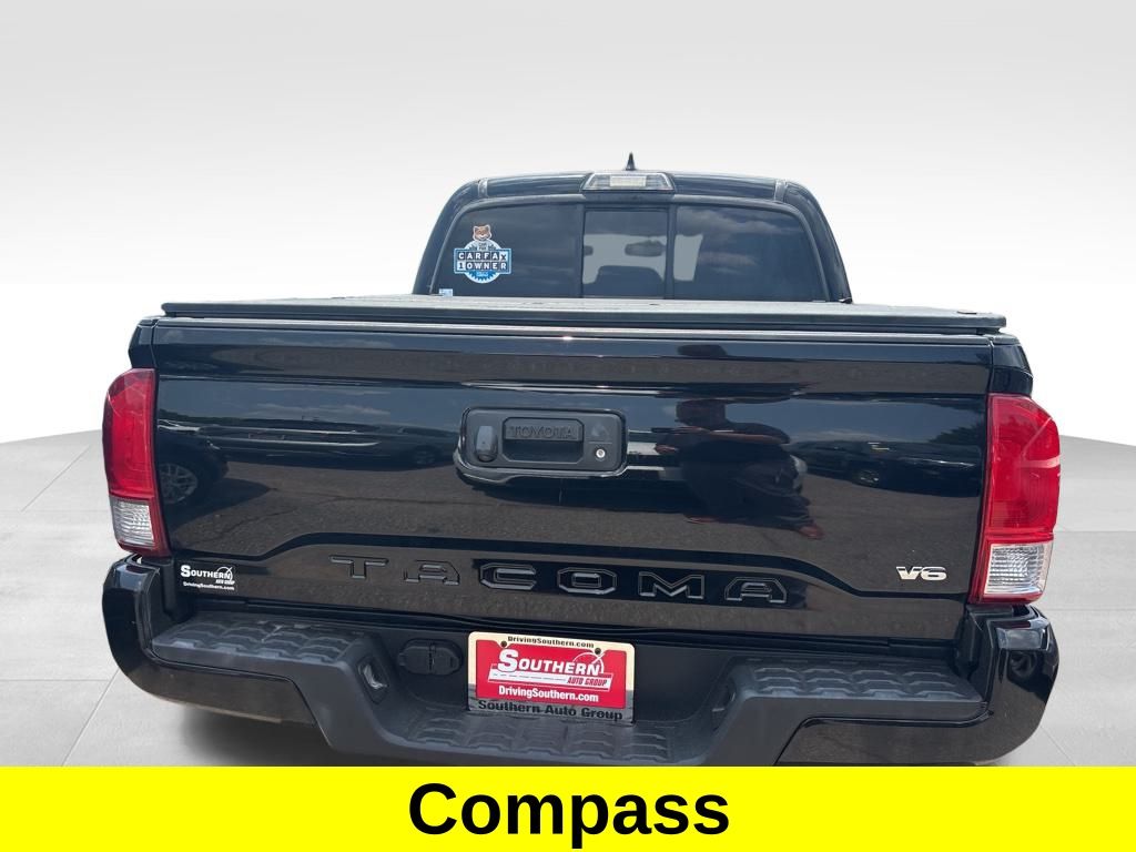 Vehicle image 9 of 19