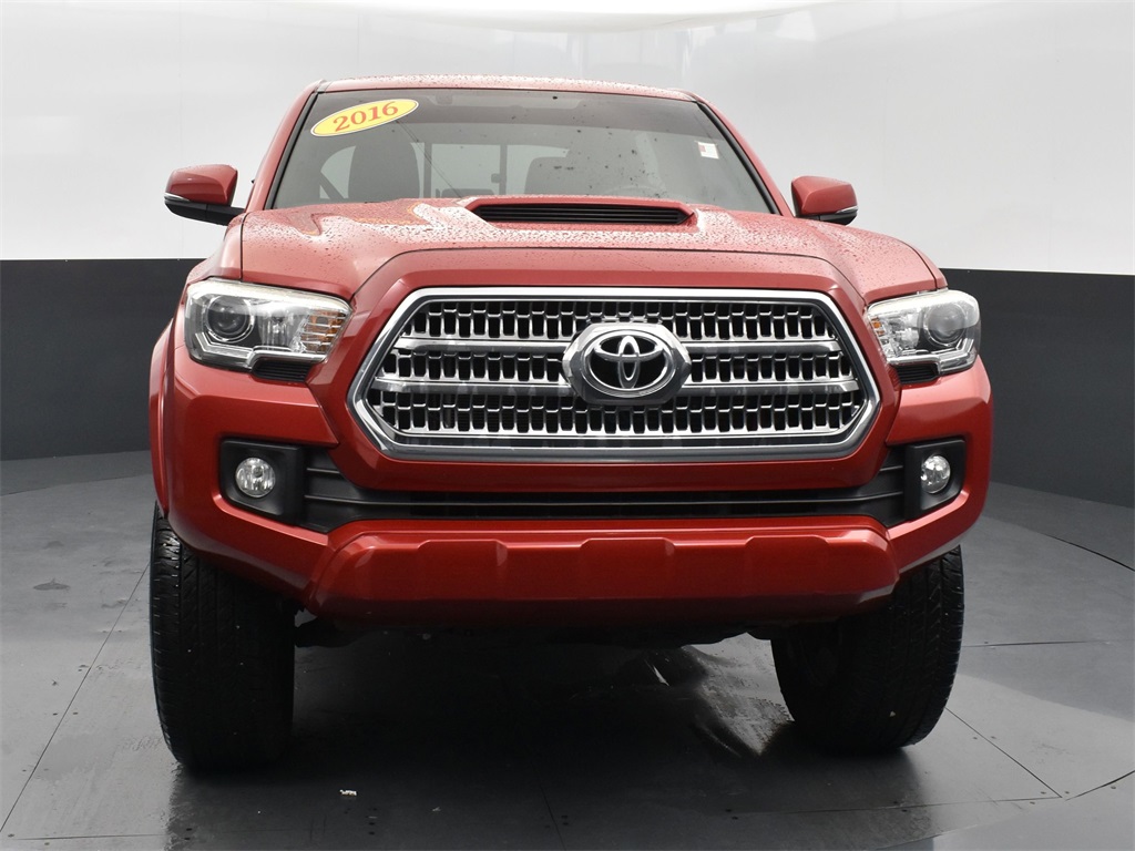 Vehicle image 5 of 52