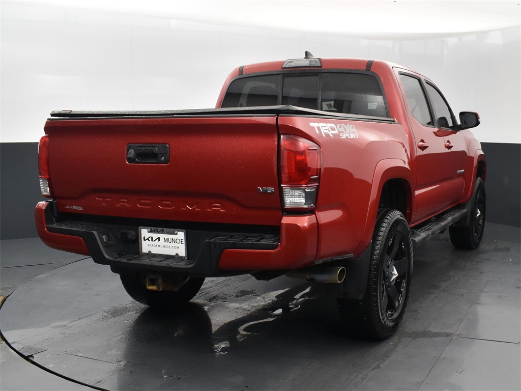 Vehicle image 19 of 52