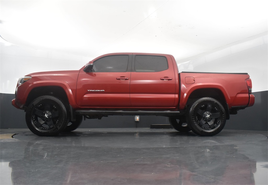 Vehicle image 29 of 52