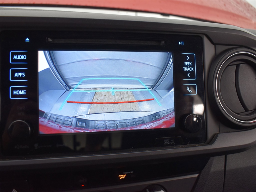 Vehicle image 47 of 52