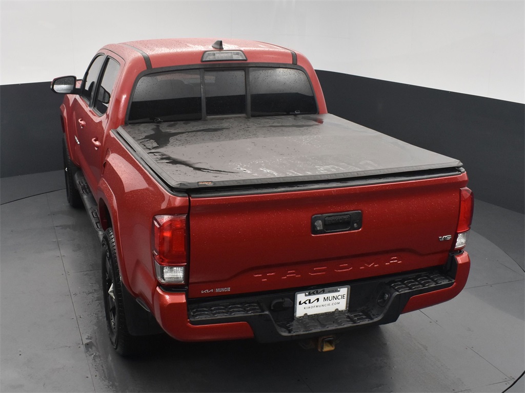 Vehicle image 51 of 52