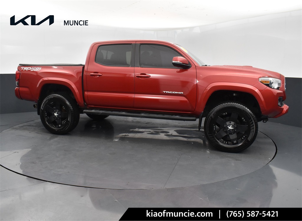 Vehicle image 8 of 52