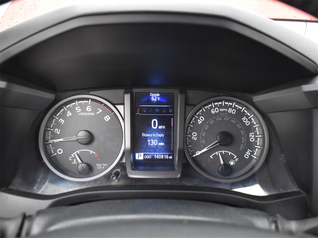 Vehicle image 43 of 52