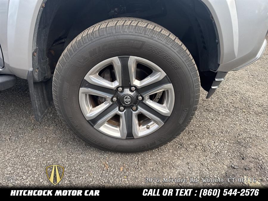 Vehicle image 23 of 48