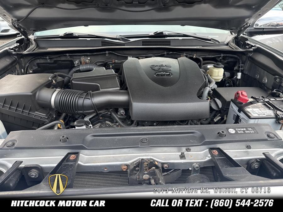 Vehicle image 44 of 48