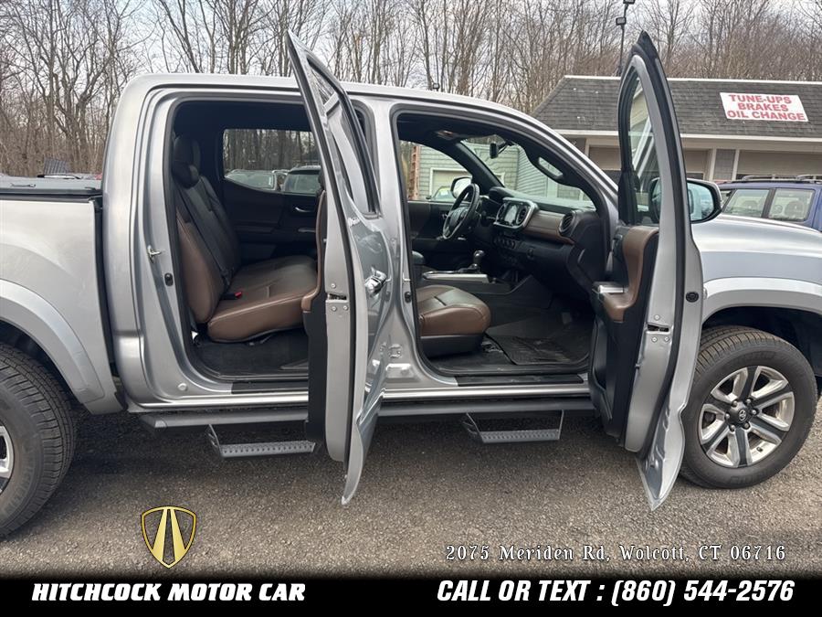 Vehicle image 6 of 48
