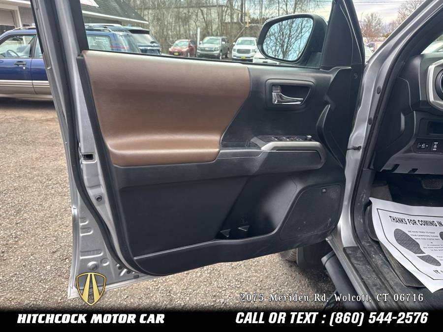 Vehicle image 29 of 48