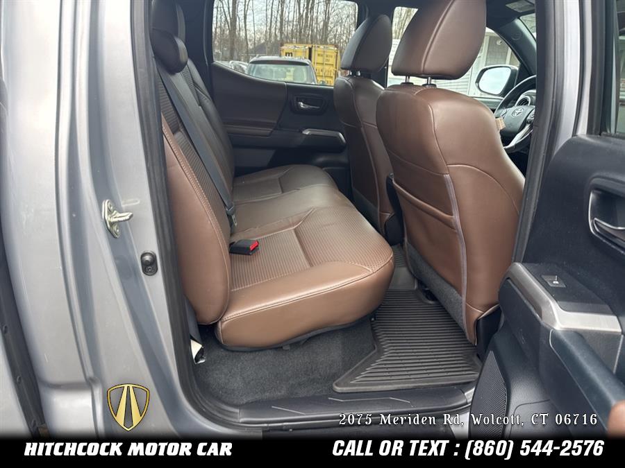 Vehicle image 37 of 48