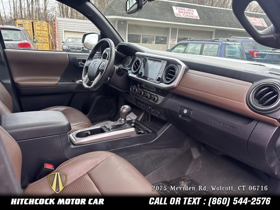 Vehicle image 35 of 48