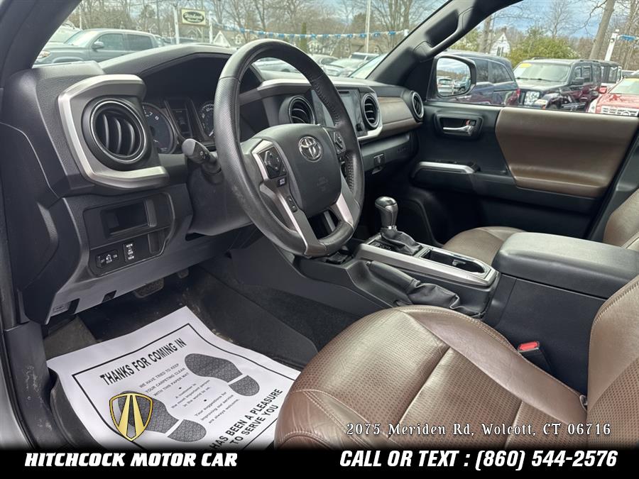 Vehicle image 26 of 48