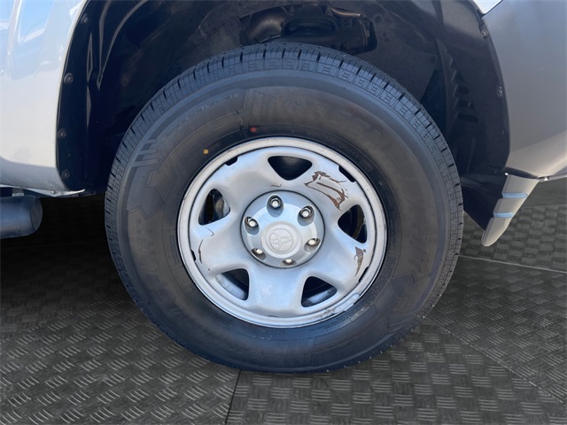Vehicle image 29 of 37