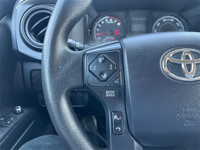 Vehicle image 18 of 37