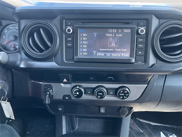 Vehicle image 17 of 37
