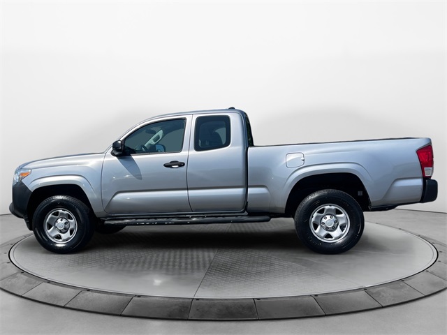 Vehicle image 8 of 37
