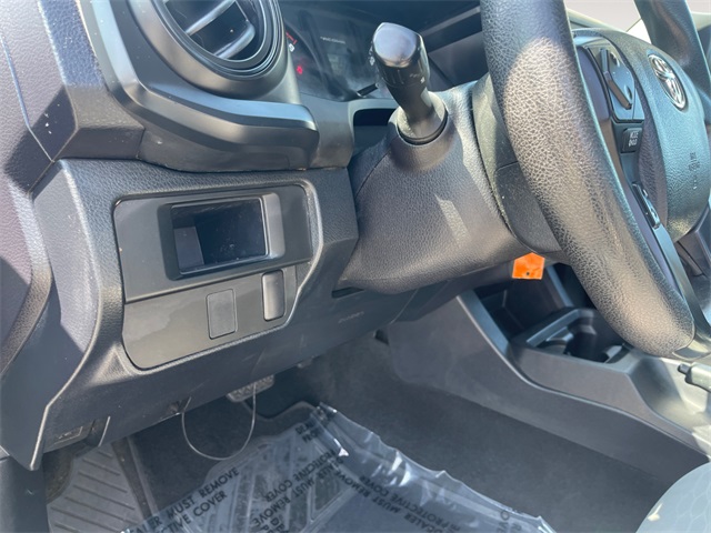 Vehicle image 19 of 37