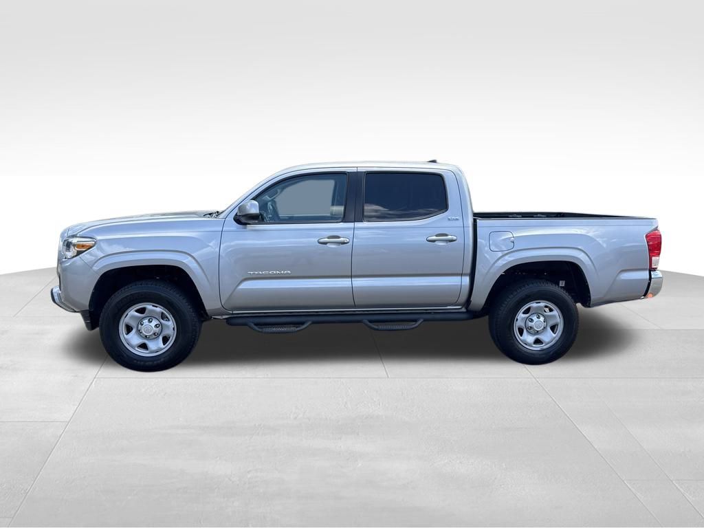 Vehicle image 8 of 36