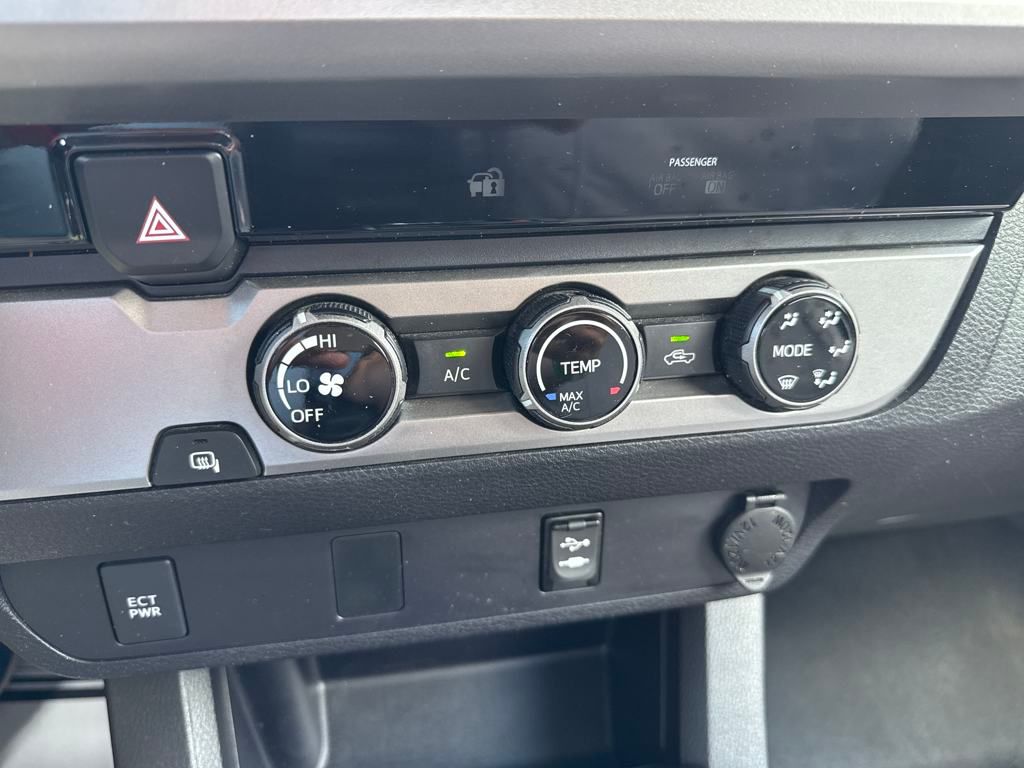 Vehicle image 29 of 36
