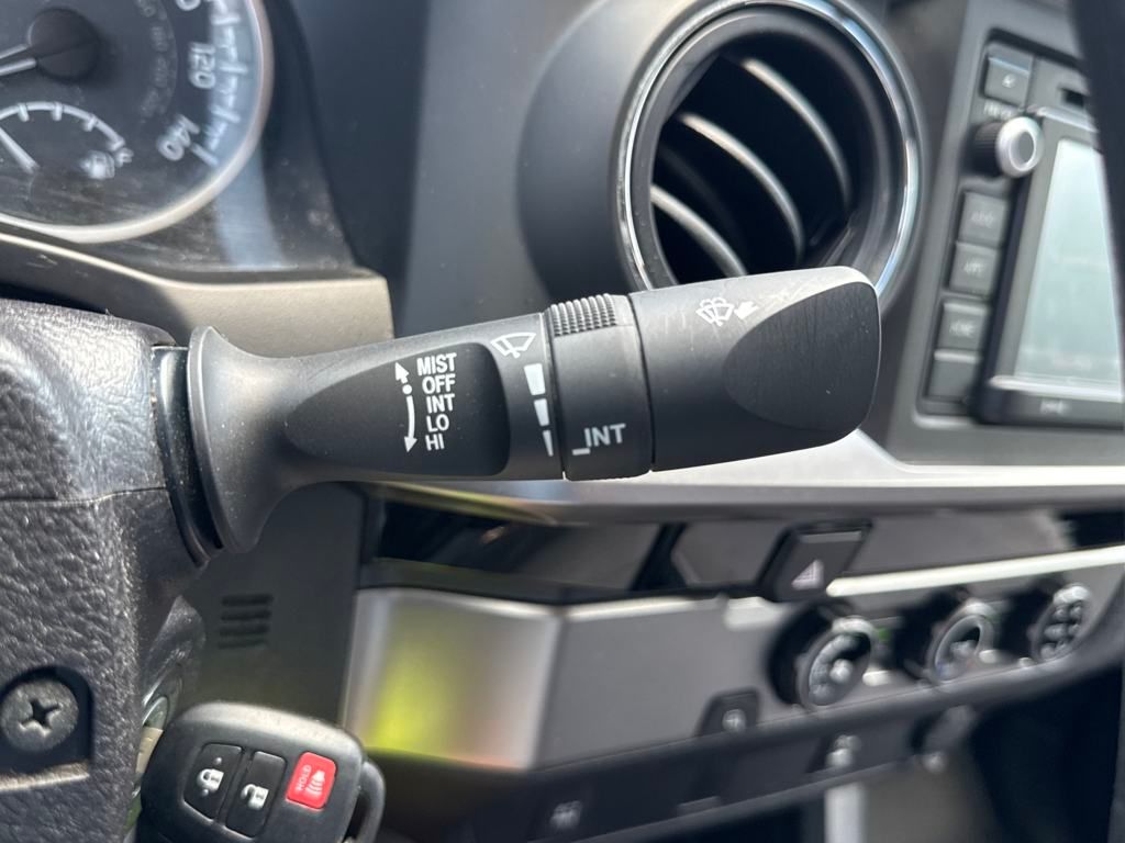 Vehicle image 23 of 36