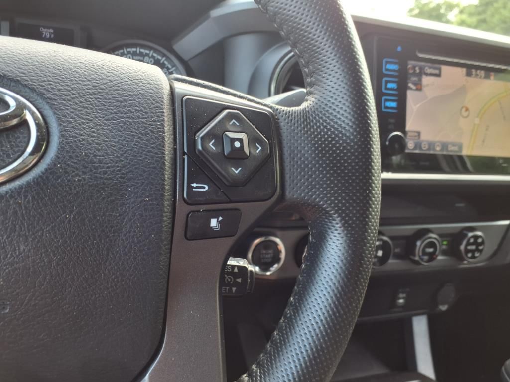 Vehicle image 20 of 30