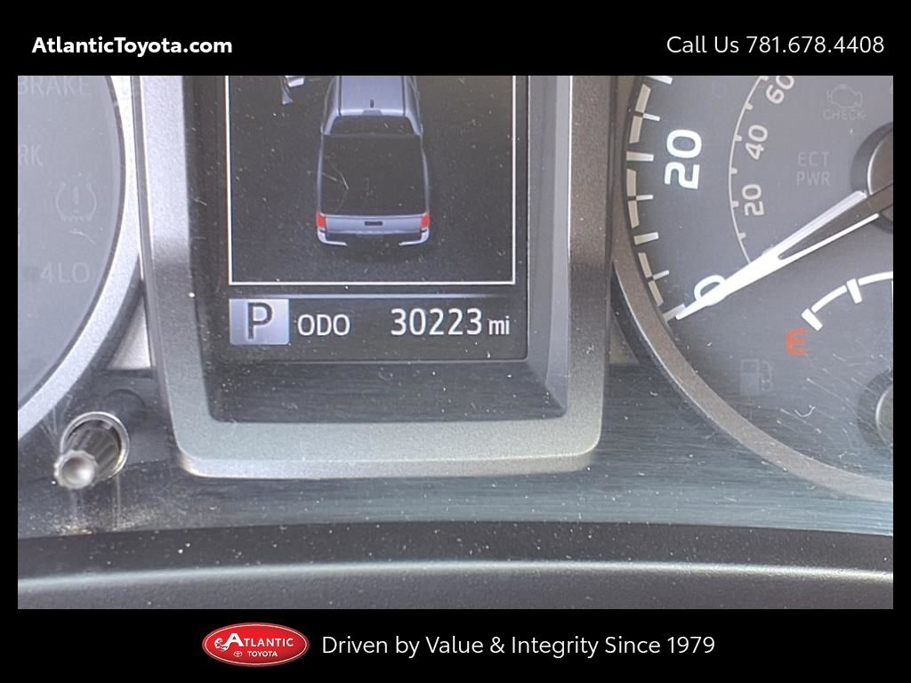 Vehicle image 10 of 30