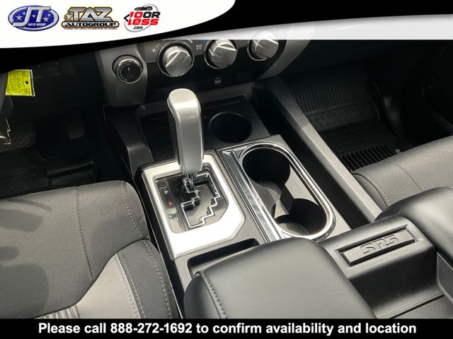 Vehicle image 18 of 23