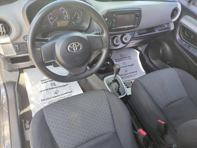 Vehicle image 8 of 32